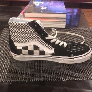 Women’s Size 9 Multi-Check Vans